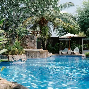 https://the-leaf-jimbaran-jimbaran-bali.ubudhotelsnow.com